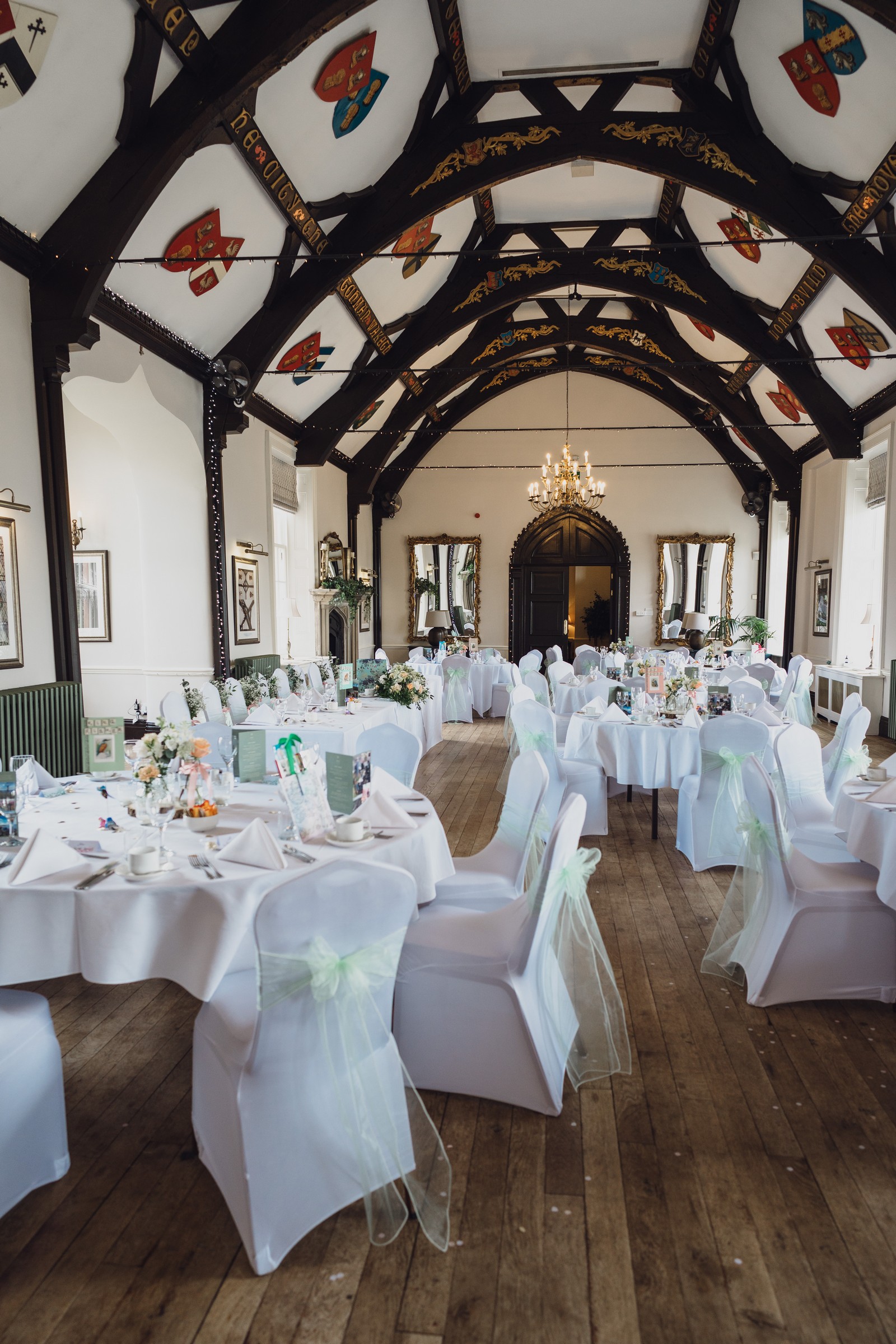 Victoria & James – An Elegant Bird-Themed Wedding Full of Heart and Harmony Victoria & James – An Elegant Bird-Themed Wedding Full of Heart and Harmony