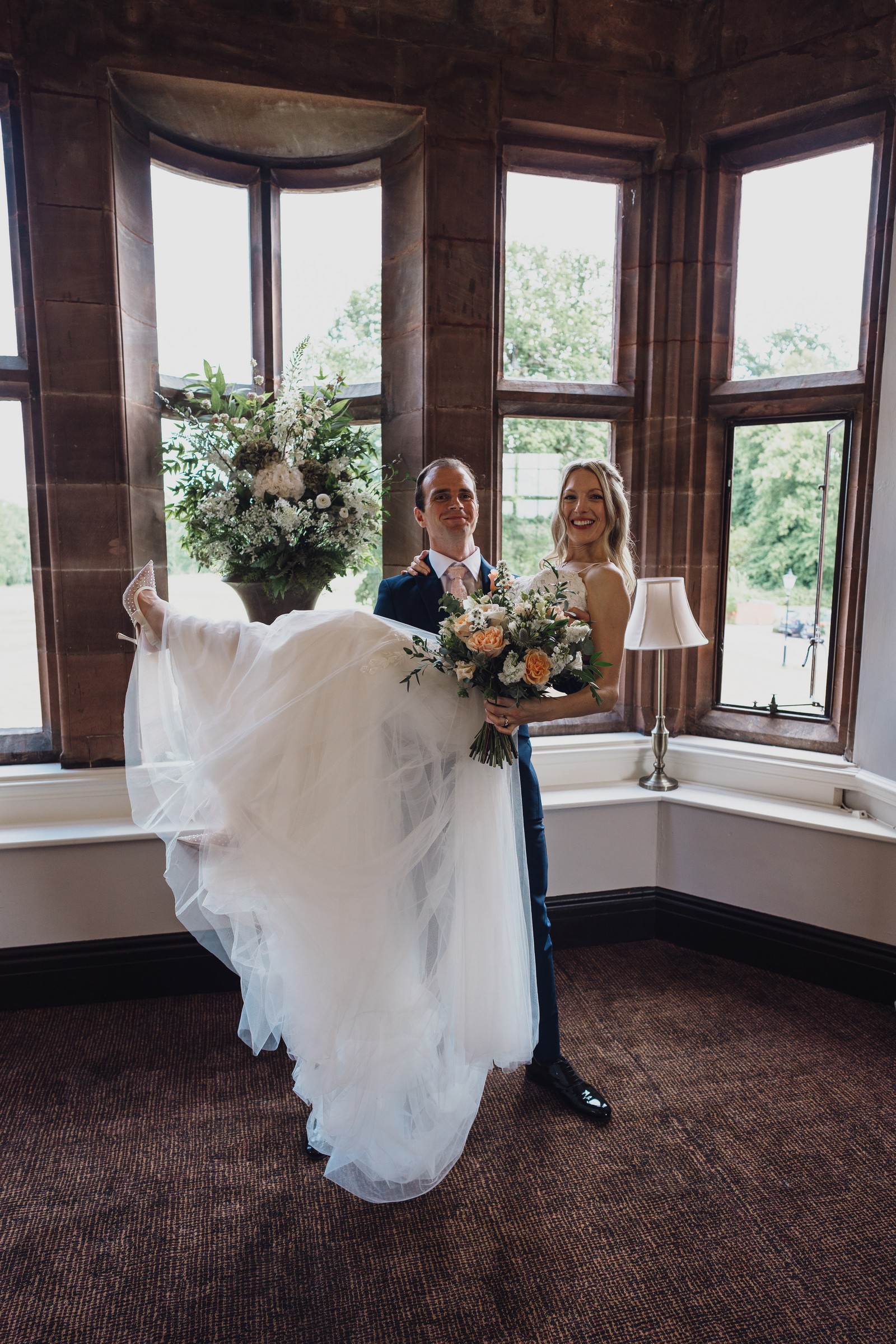 Victoria & James – An Elegant Bird-Themed Wedding Full of Heart and Harmony Victoria & James – An Elegant Bird-Themed Wedding Full of Heart and Harmony