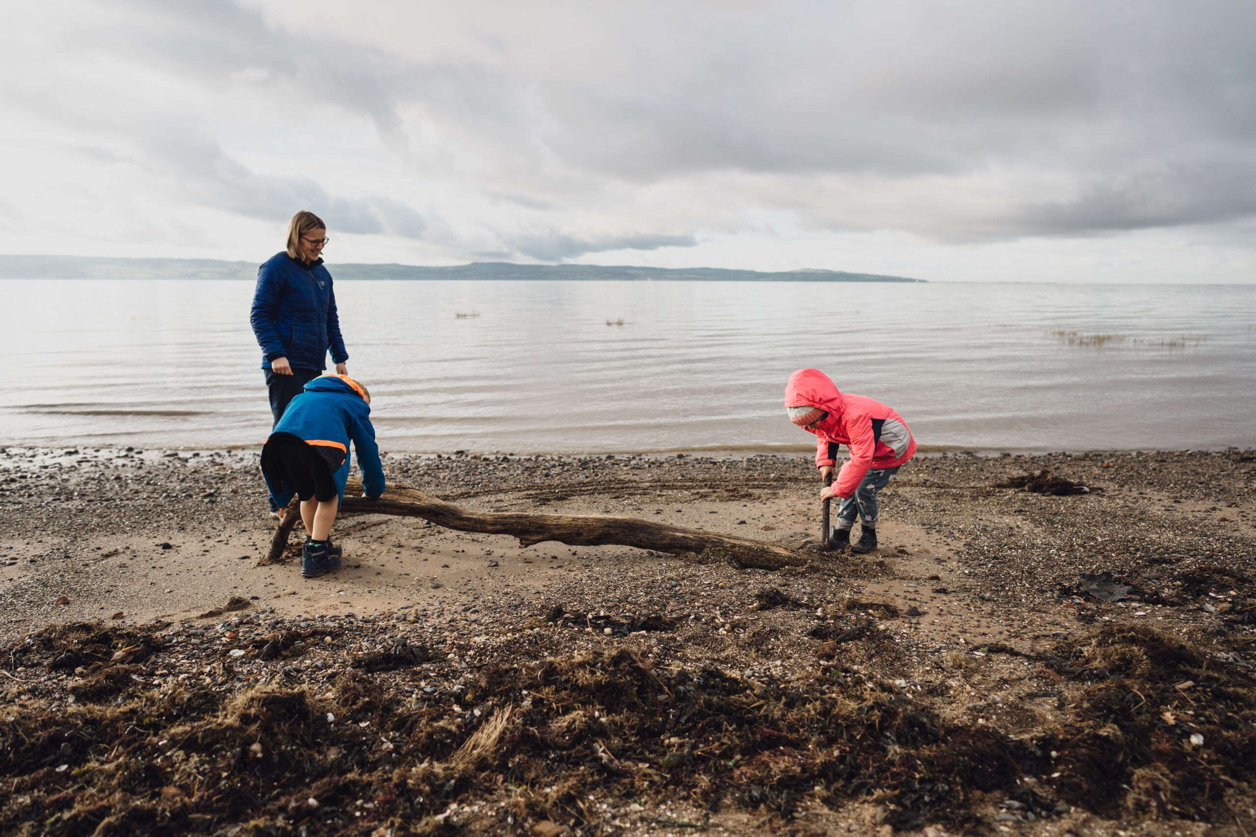 A Muddy Magical Beach Evening With the Cooper-Ryan Family